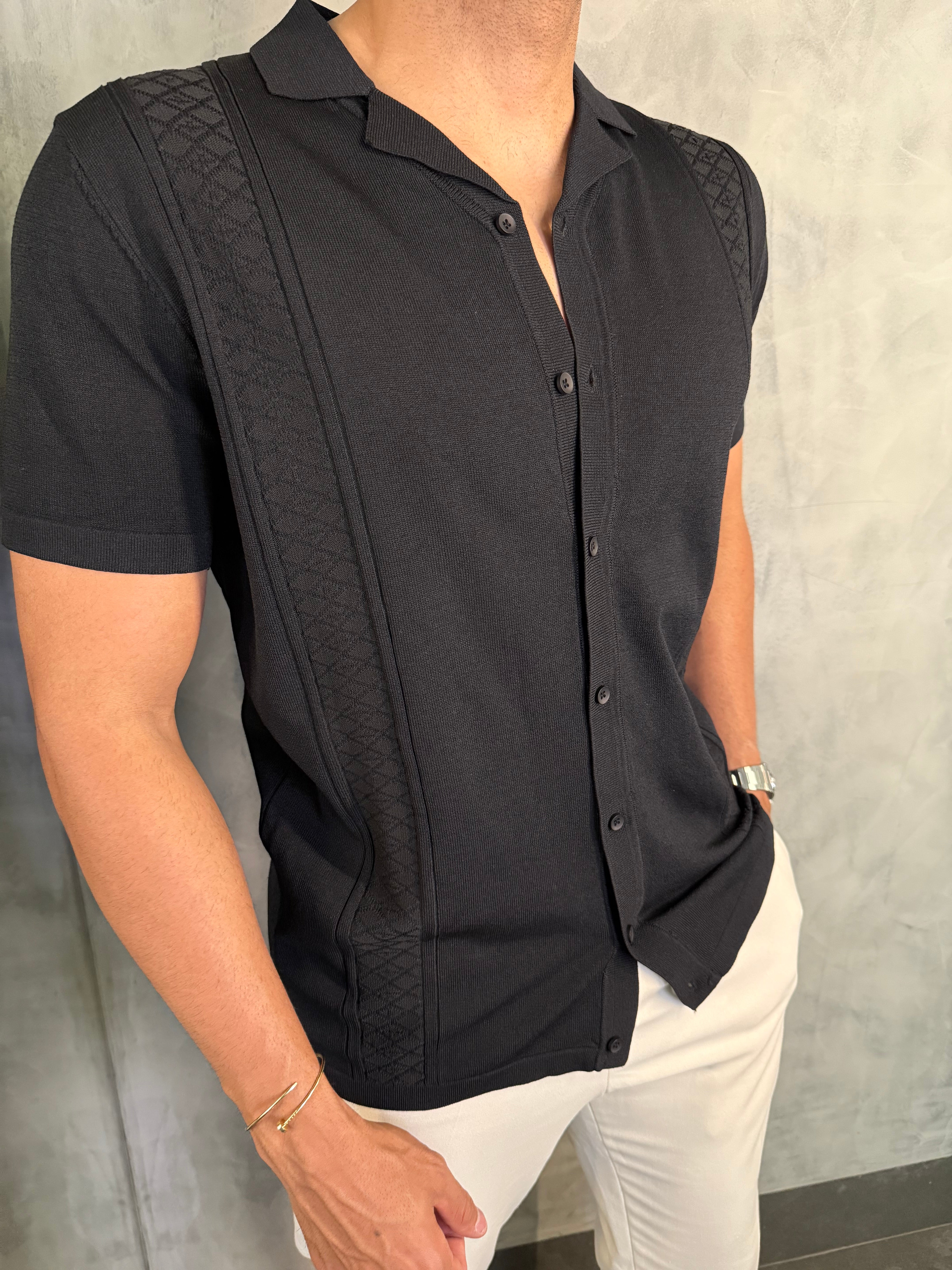 CAMISA M/C TRICOT GOLA CUBANA PONTO H PRETO