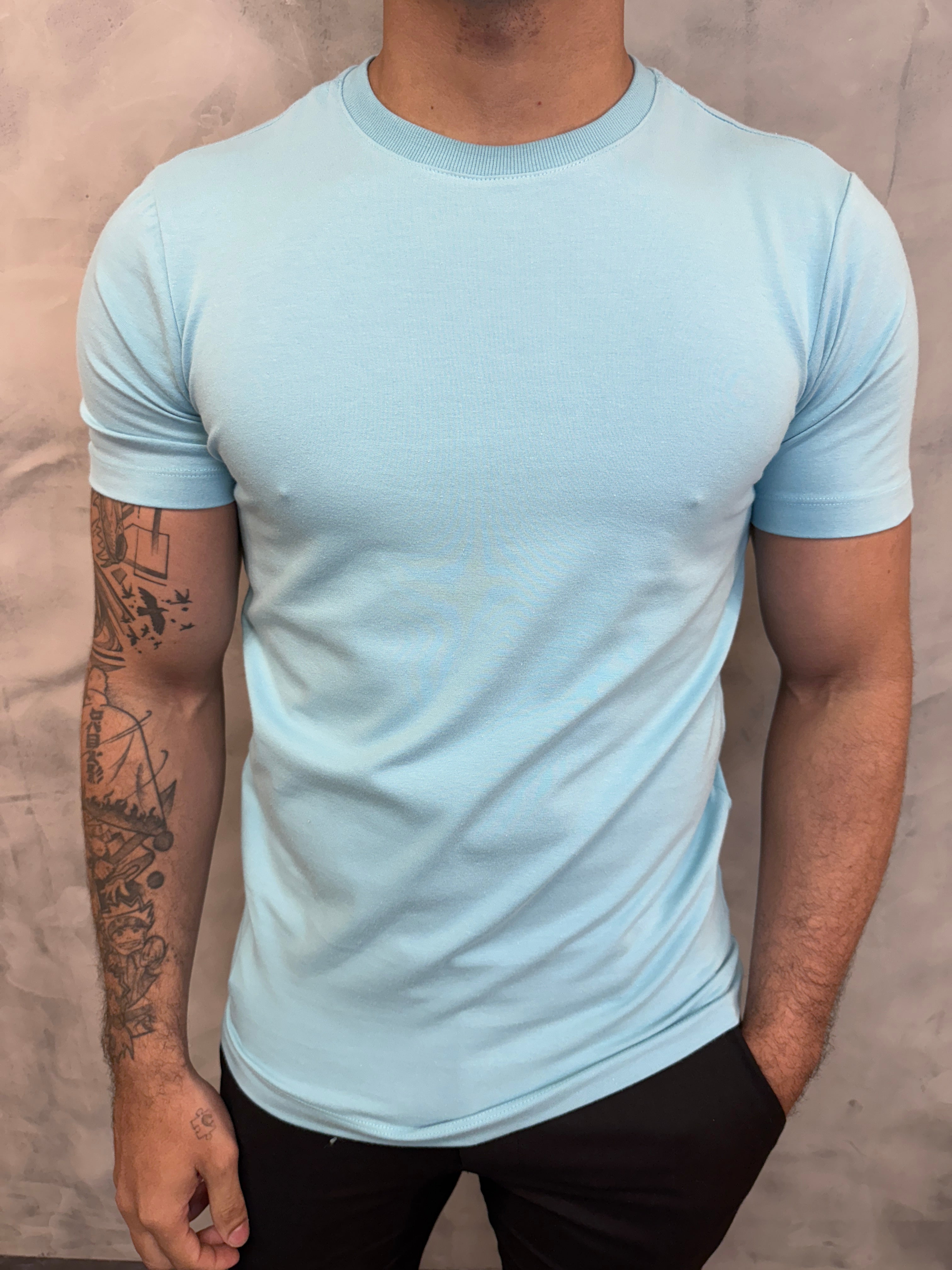 CAMISETA SLIM FIT PONTO H AZUL CIANO