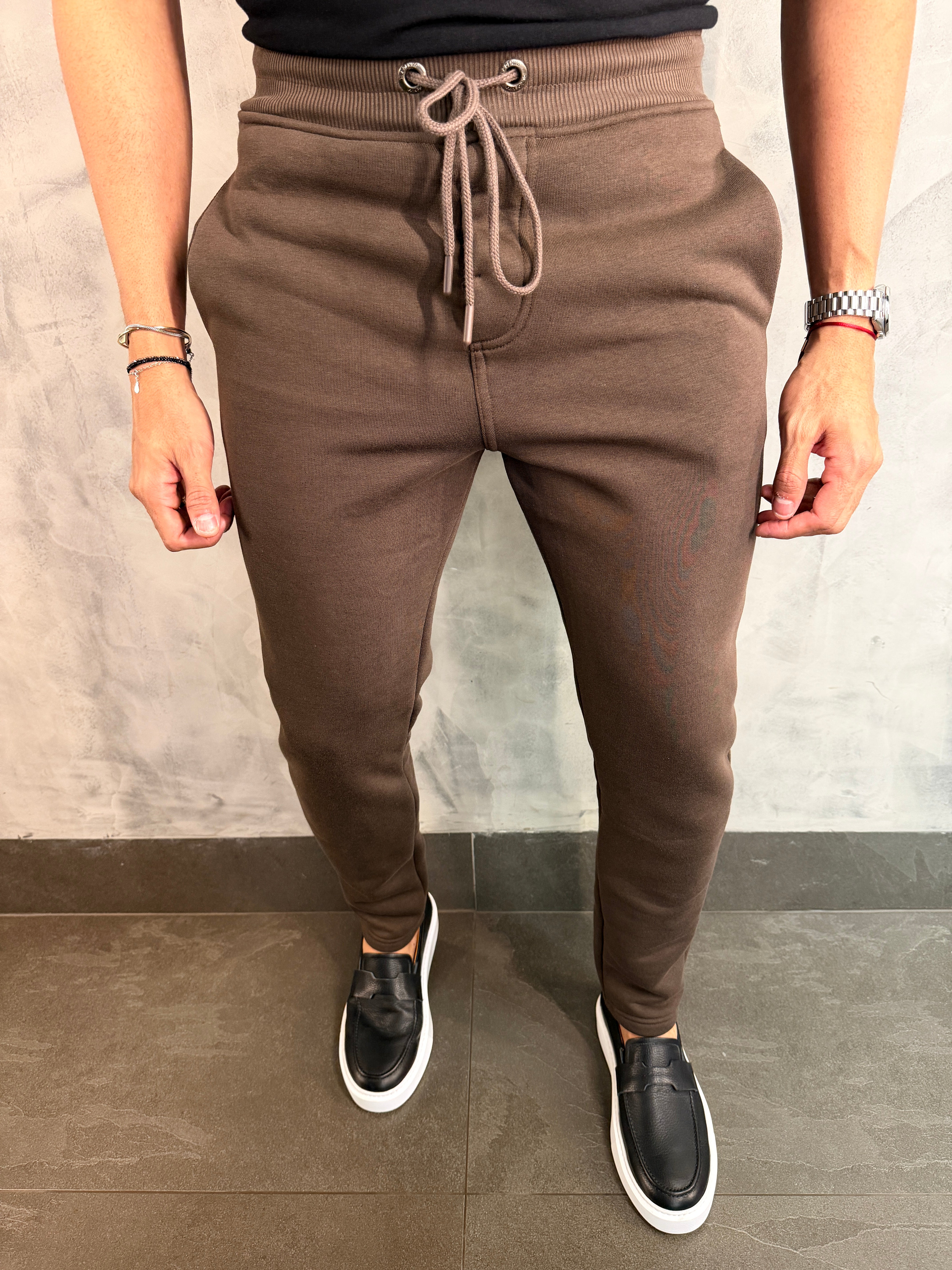 CALÇA JOGGER DE MOLETOM DLZ CAFÉ