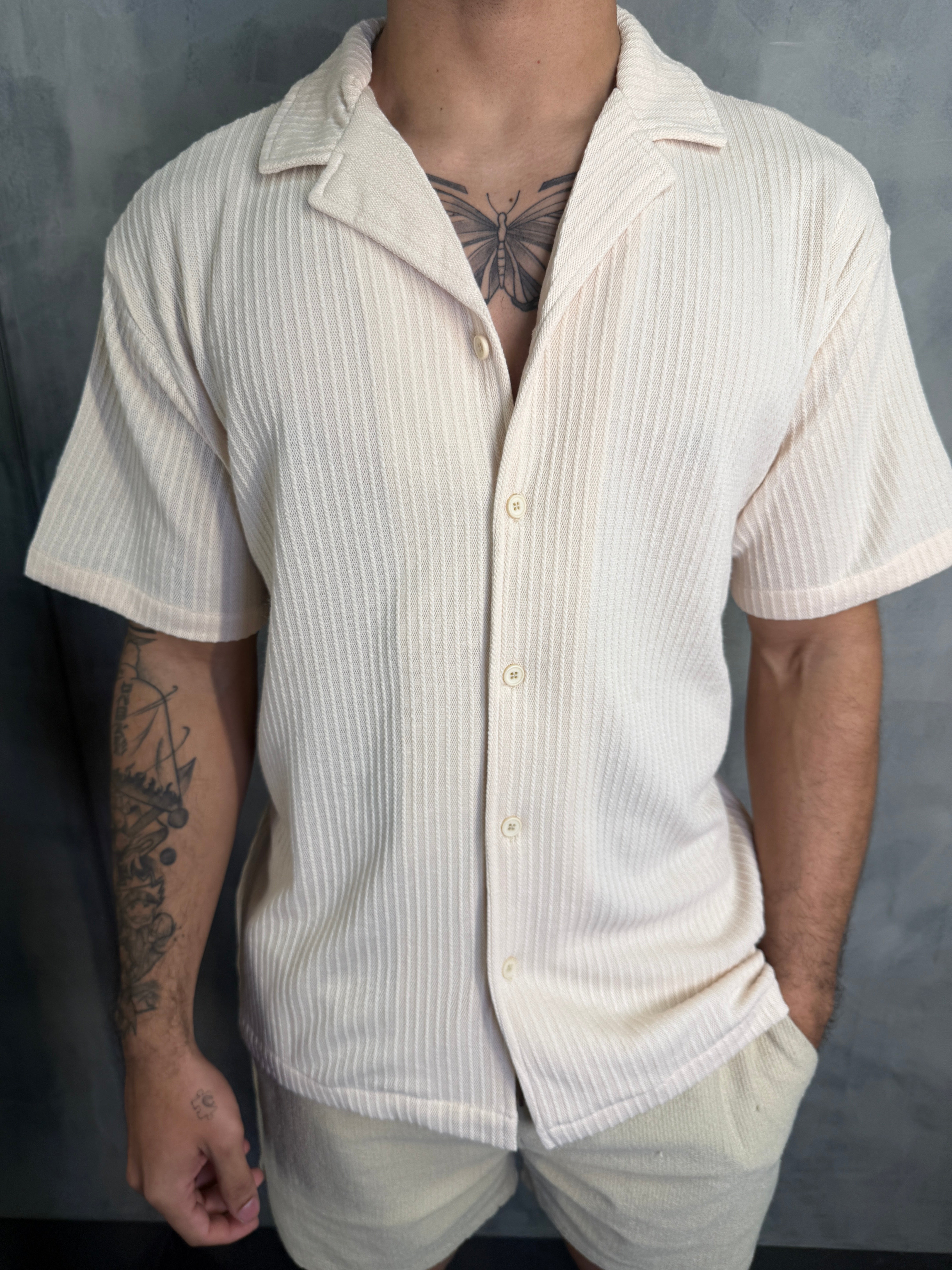 CAMISA M/C TRICOT CANELADA GOLA CUBANA PONTO H