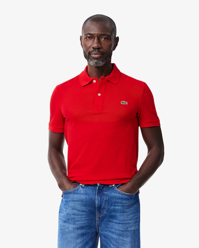 POLO SLIM FIT EM PIQUÉ LACOSTE VERMELHA