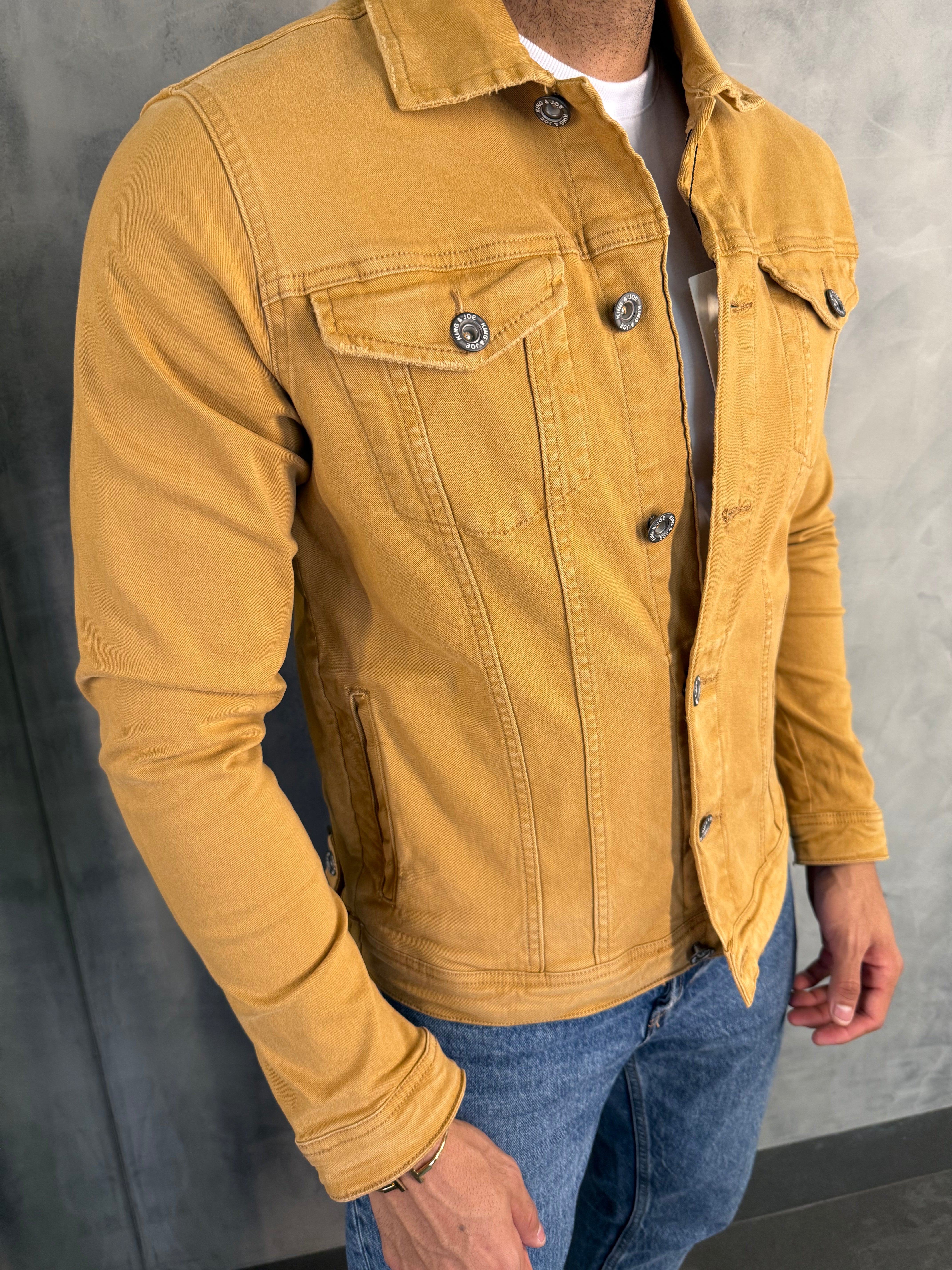 JAQUETA SARJA COLORS TRUCKER KINGEJOE CARAMELO