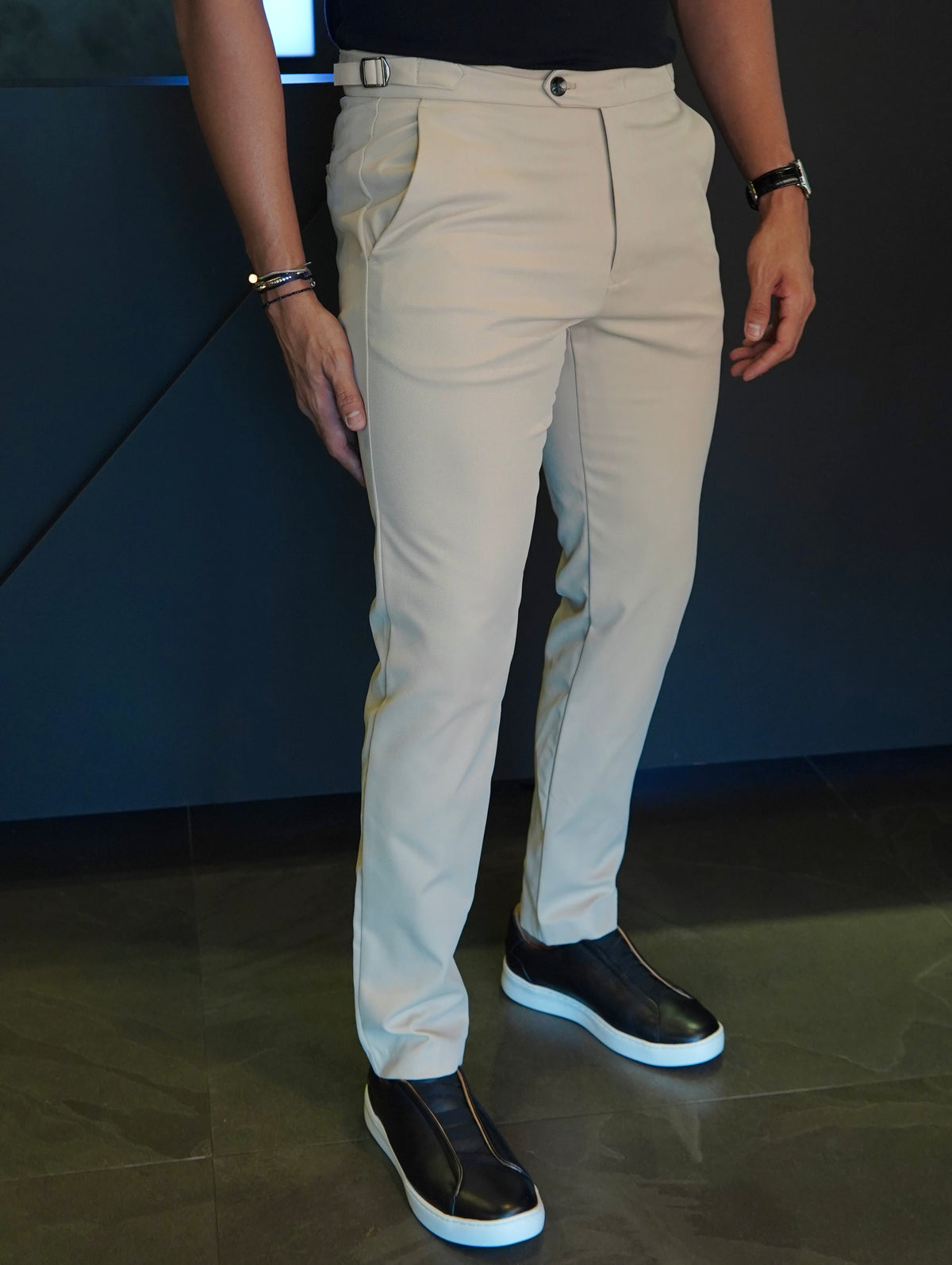 CALÇA ALF. MAQUINETADA SKINNY AJUSTE FIVELA ARMIATHO