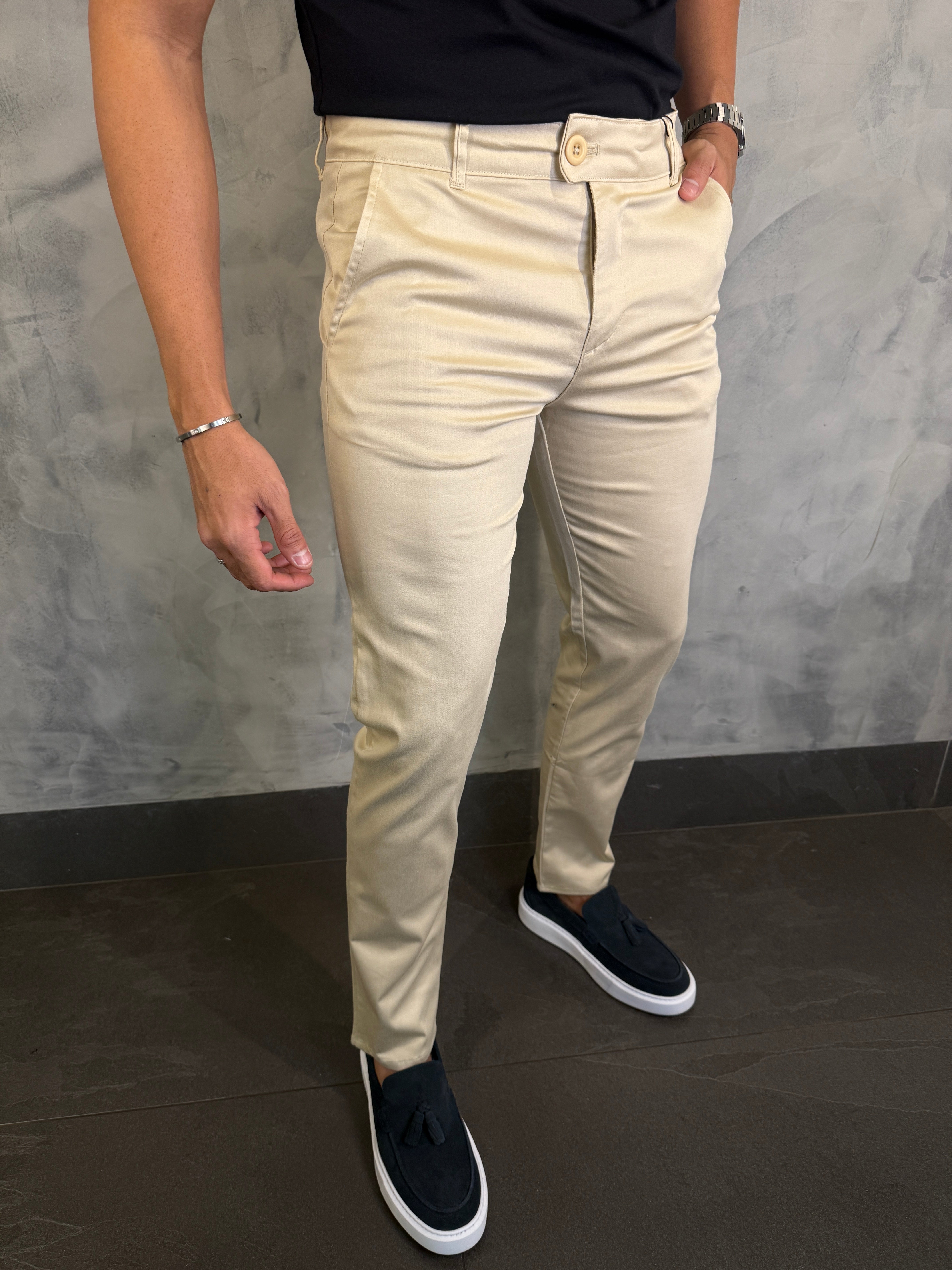 CALÇA SARJA ACETINADA PONTO H BEGE