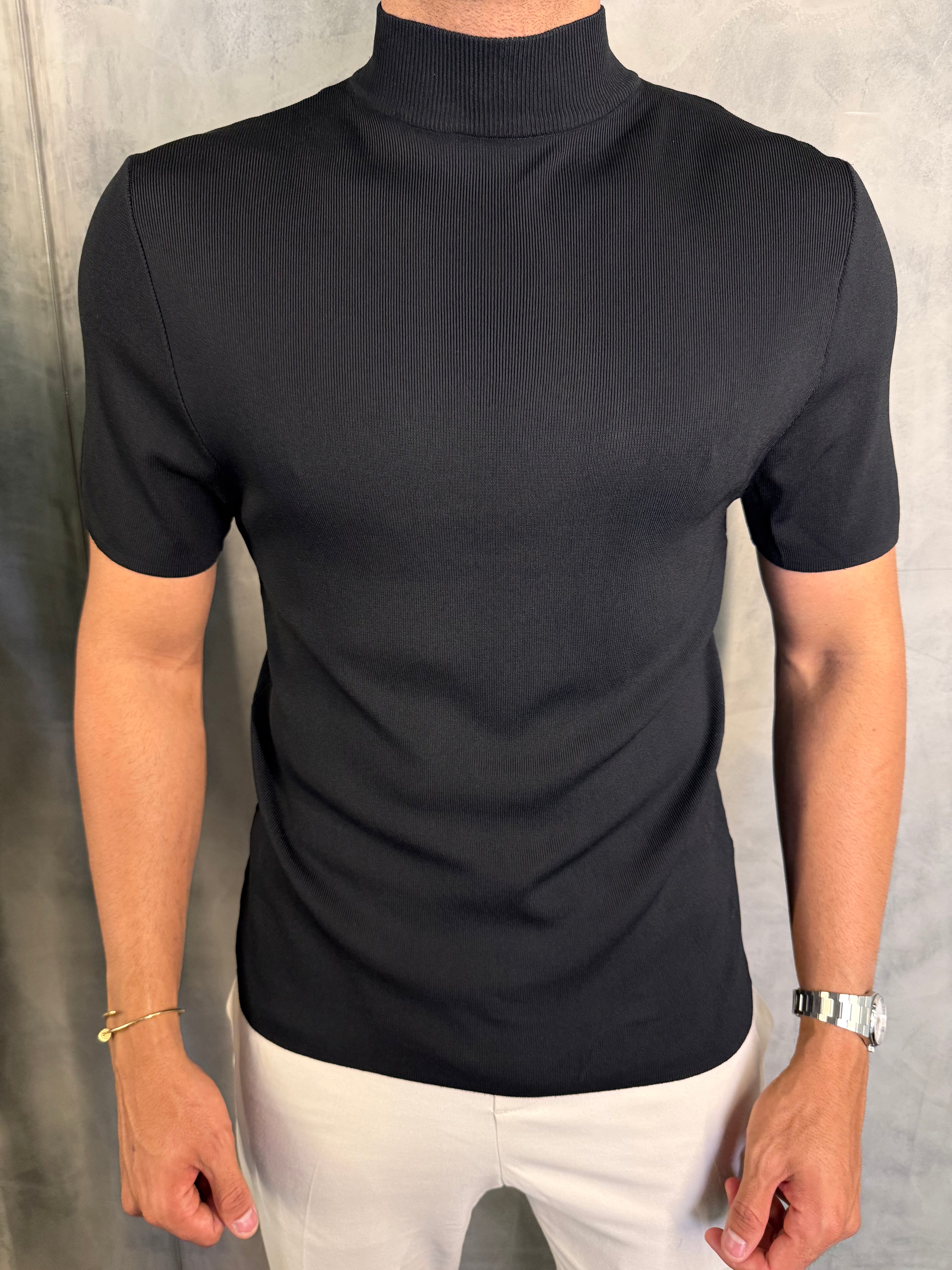 CAMISETA GOLA ALTA TRICOT PONTO H PRETO