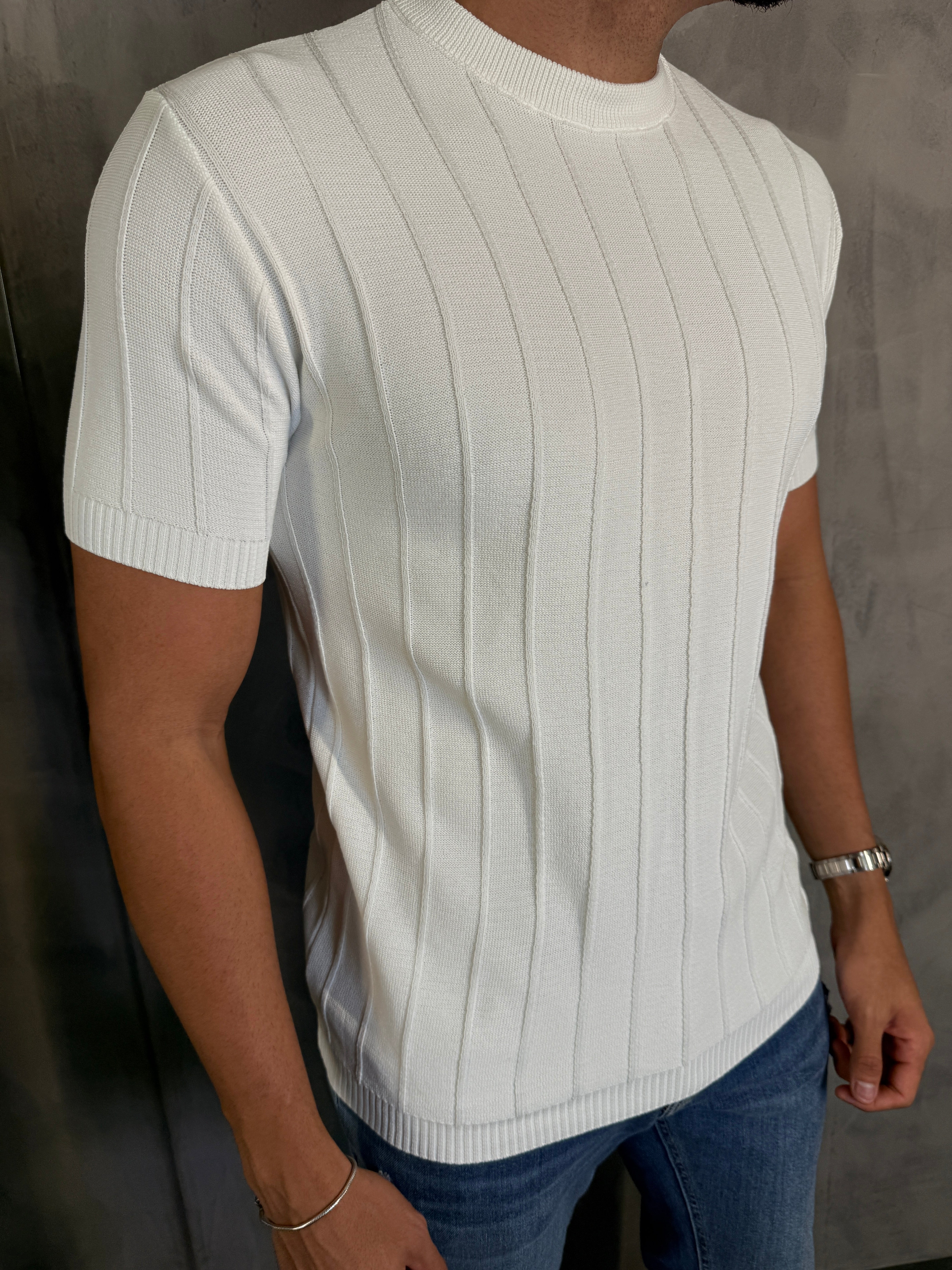 CAMISETA TRICOT GOLA CARECA PONTO H