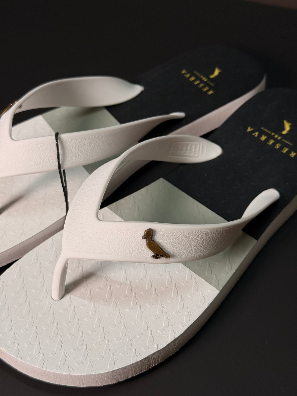CHINELO RSV STRIPES TRIO RESERVA BRANCO/ CINZA/ PRETO