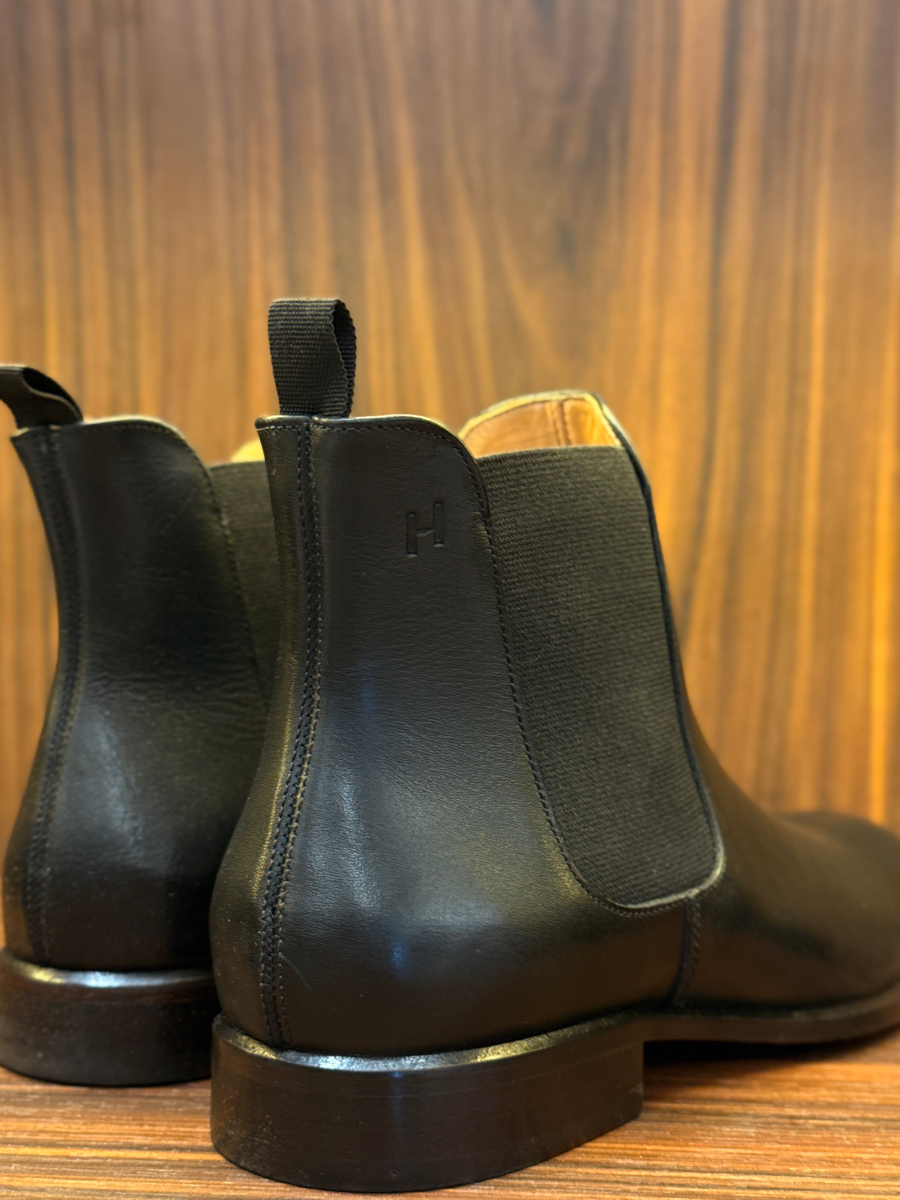 BOTA CHELSEA ENGLAND ARMIATHO PRETO