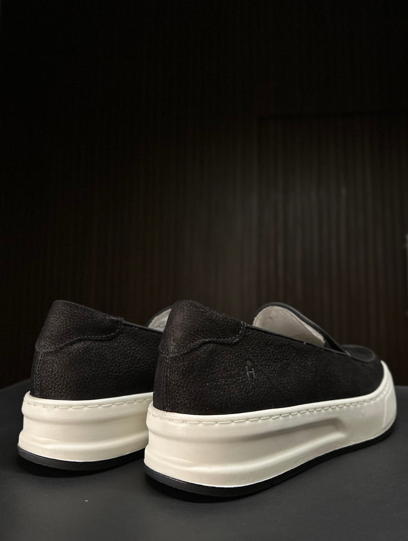 SLIP ON VELVET PONTO H PRETO