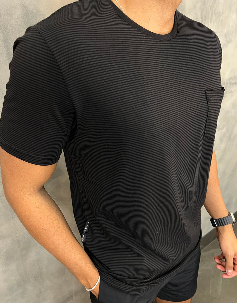 CAMISETA LISTRADA KINGEJOE SLIM PRETO