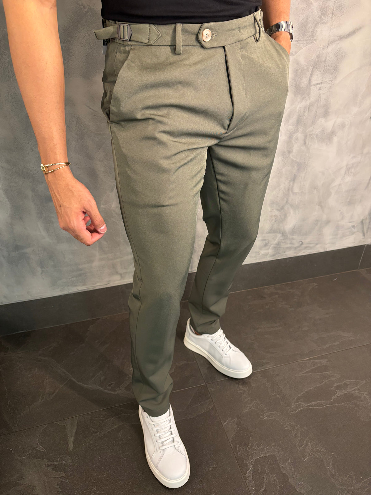 CALÇA ALF. VERONA AJUSTE LATERAL PONTO H VERDE MILITAR