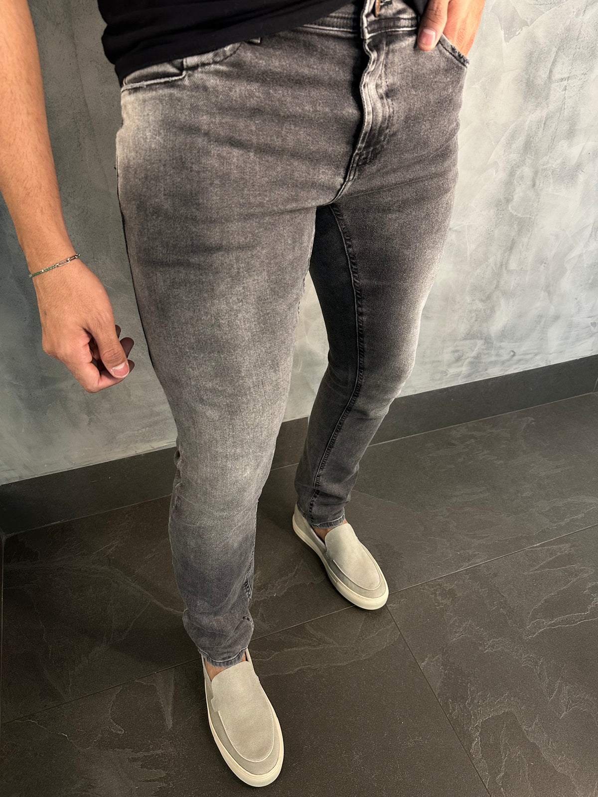 CALÇA JEANS SKINNY FIT DLZ CARVÃO