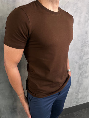 CAMISETA SLIM FIT PONTO H MARROM