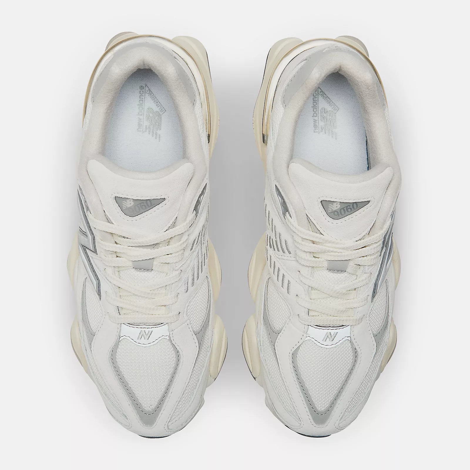 TÊNIS 9060 UNISEX NEW BALANCE BRANCO/PRATA